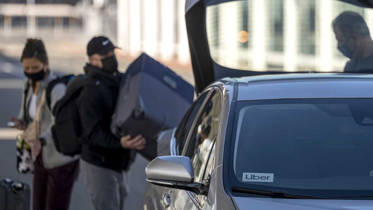 Uber está cobrando un recargo por combustible