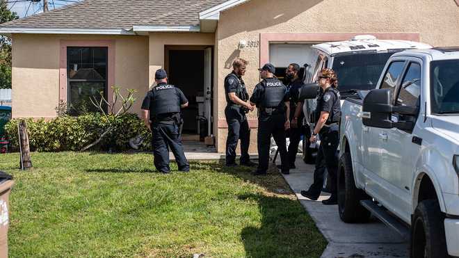 UC Breaking News: Scene along SW 8th Ct in Cape Coral