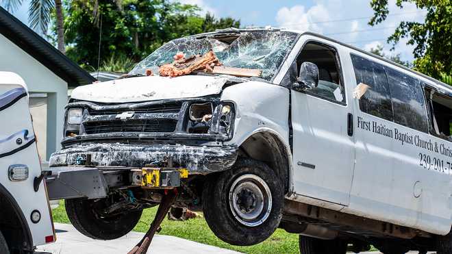 UC Breaking News: Church Van Crash into Fort Myers Home