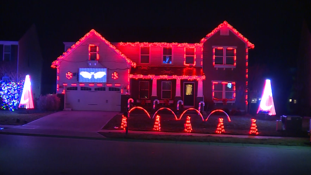Family's Christmas light display is the talk of Bearcat Nation - Vimarsana News