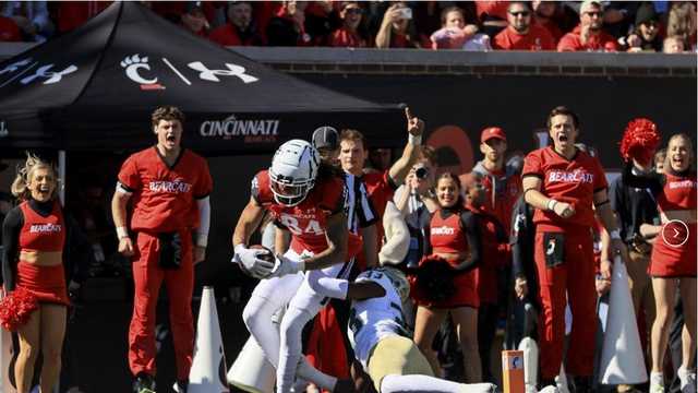 McClelland, No. 24 Cincinnati hold off South Florida 28-24 - Vimarsana News