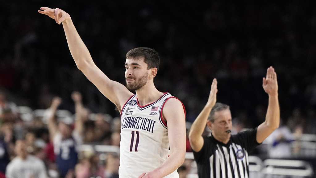 Uconn Puts Final Four Beatdown On Miami 72 59