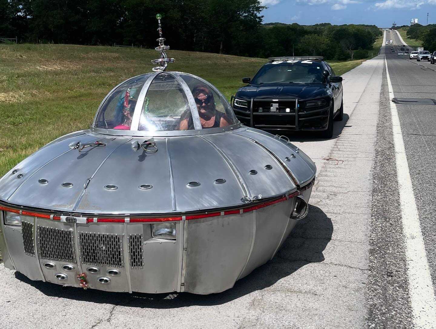 Oklahoma trooper has close encounter with 'UFO' on highway