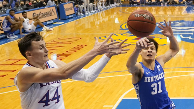 Brooks Scores 27 No 12 Kentucky Beats No 5 Kansas