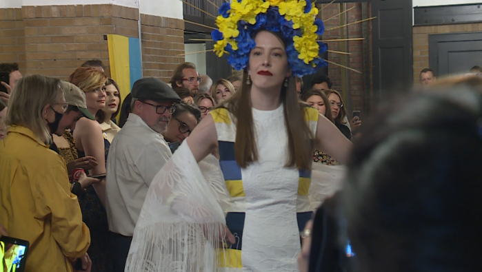 Kansas City fashion show raises money for Ukraine relief