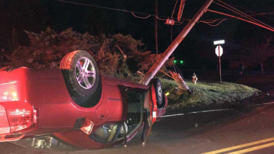 Overnight crash leaves mess on Union Cemetery Road