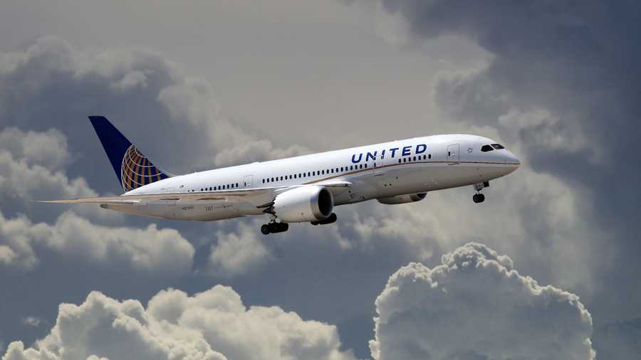 A photo of a United Airlines plane