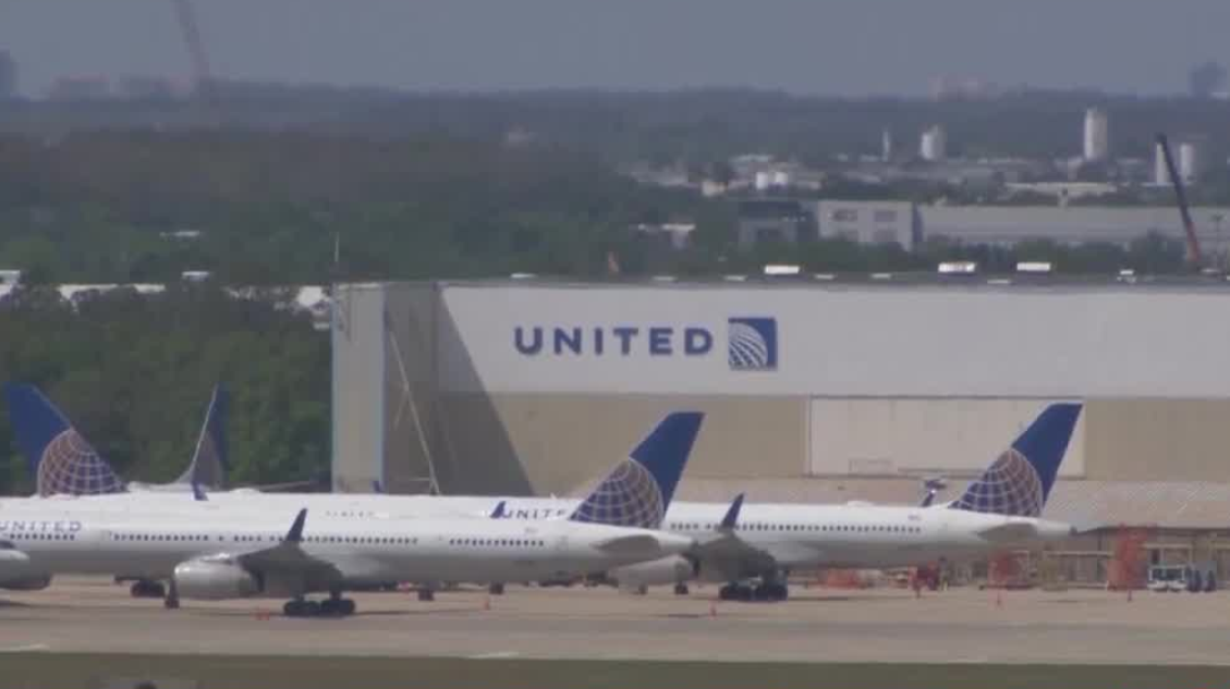 United, Delta flights canceled before Christmas Eve