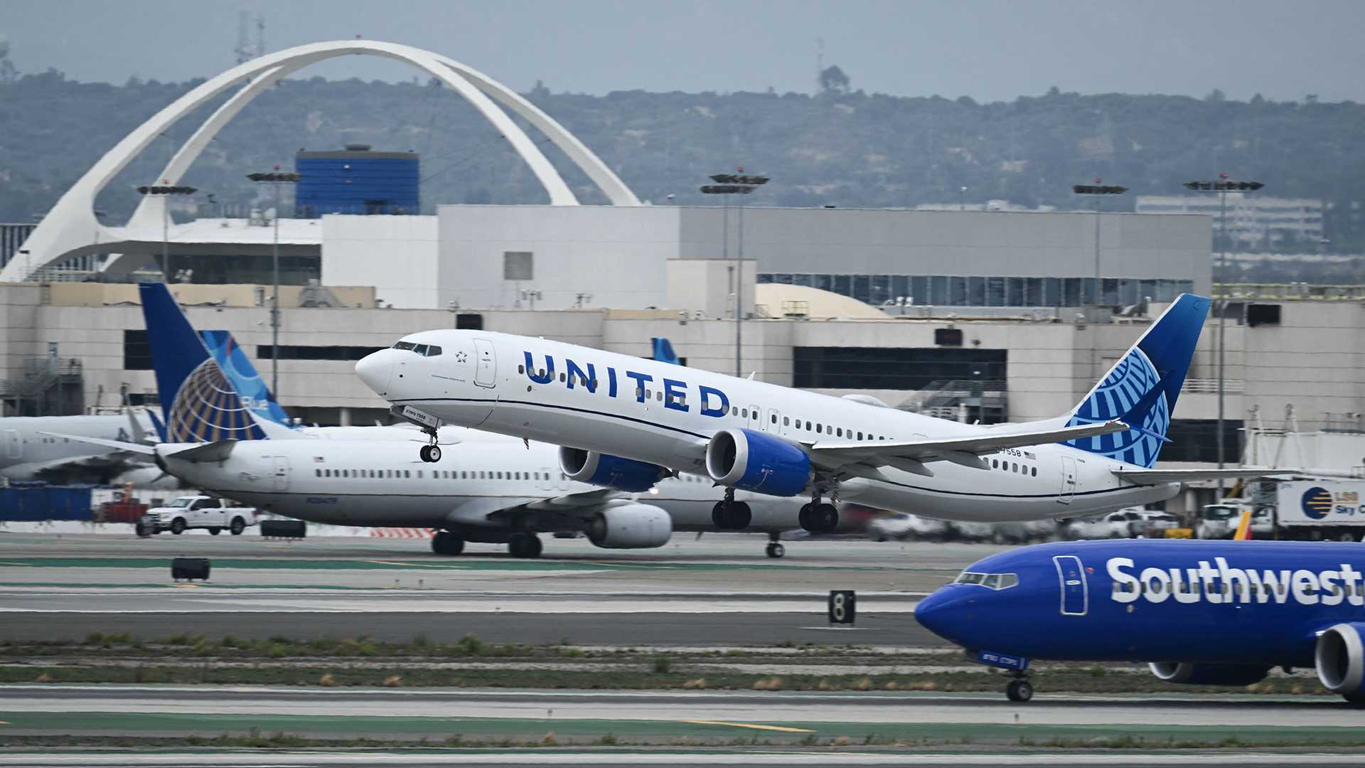United Airlines finds loose bolts on its Boeing 737 Max 9s - Vimarsana News