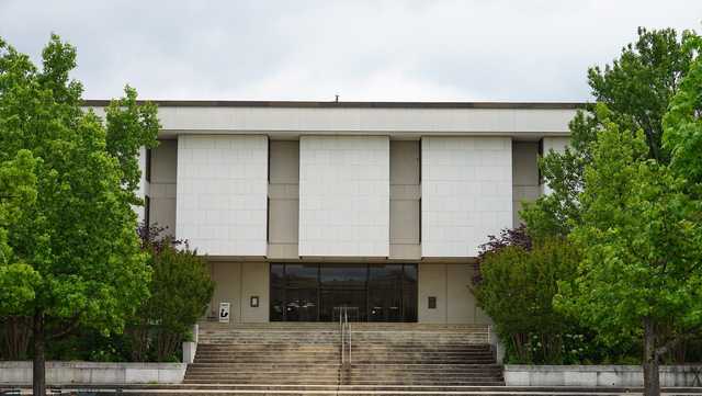 Active shooter reported at University of Arkansas library