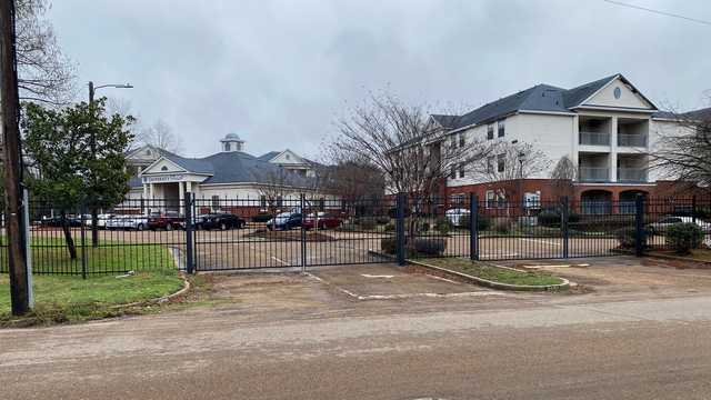 Mold found in some University Pointe apartments; JSU students moved