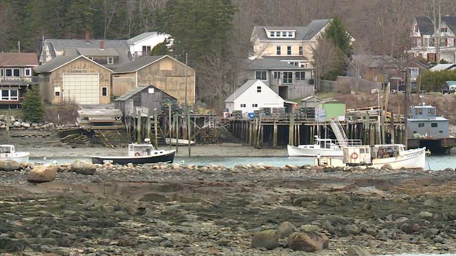 Bill tackles opioid crisis in rural Maine