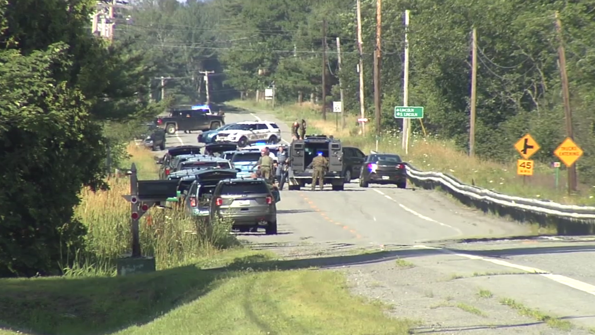 Lincoln standoff ends after 22 hours, man in custody