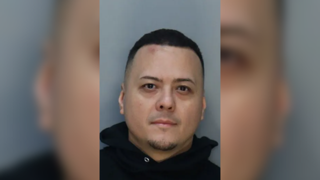 Documents: Florida deputy tried to smuggle drugs onto cruise ship