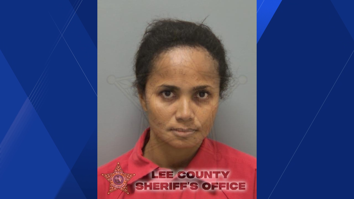 Florida woman accused of leaving 2 children in vehicle unattended at ...