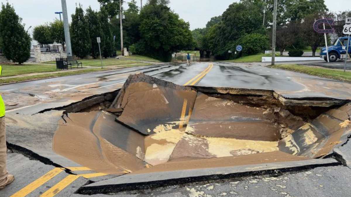 Water Main Breaks Cause Road Closures, Traffic Disruptions Louisville, Delaware, Columbus