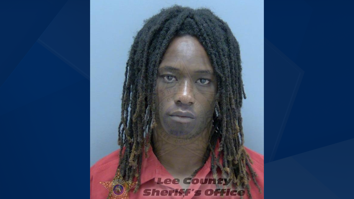 Victim attempts to detain suspect during active burglary in Lehigh Acres