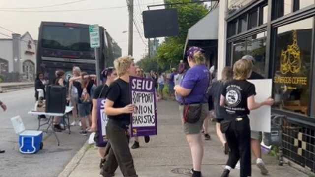 Sunergos, Starbucks baristas in Louisville walk out demanding wage increases - Vimarsana News