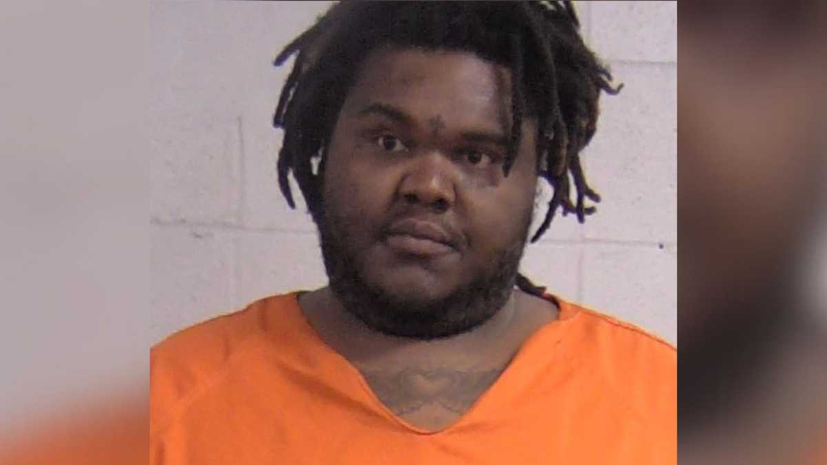 Louisville man accused of drunk driving with 2 kids in car
