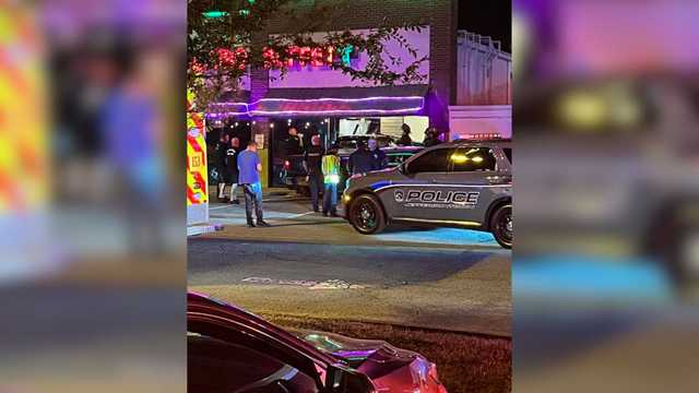 Police: Truck crashes into Chinese restaurant in Jeffersontown while trying to park - Vimarsana News