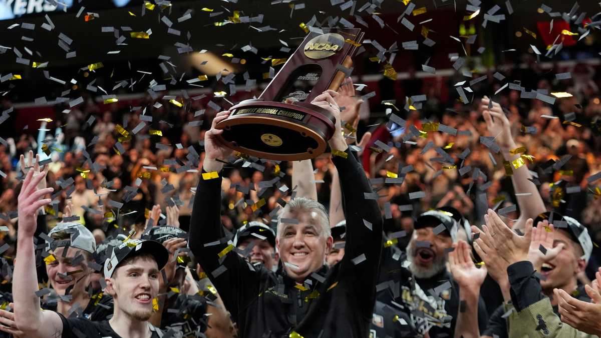 Purdue beats Tennessee 72-66 to go to first Final Four since 1980