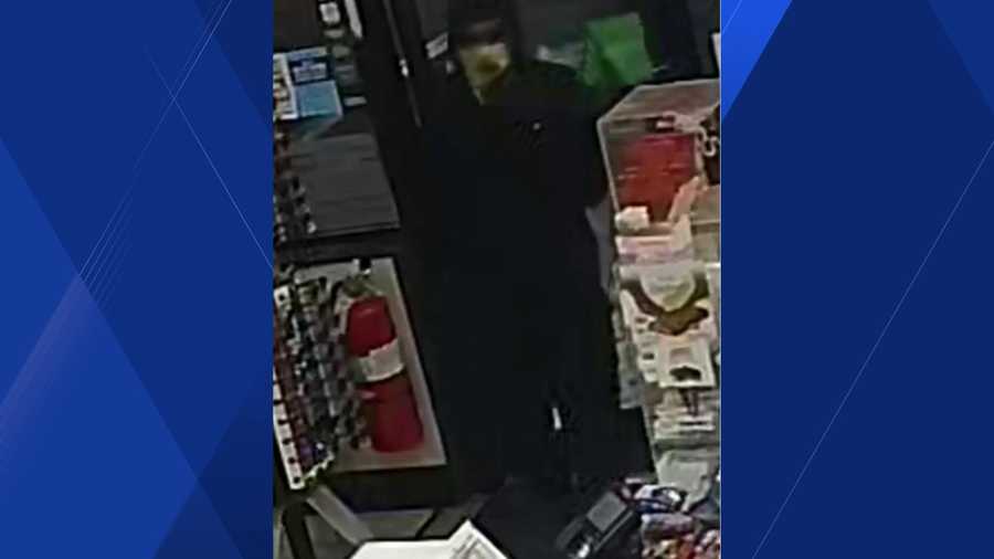 Suspect wanted in Lehigh Acres armed robbery