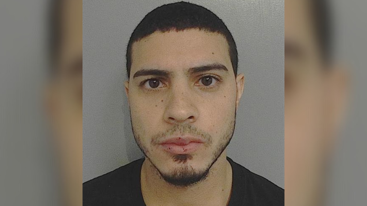 Kissimmee man shot in driveway remains in critical condition