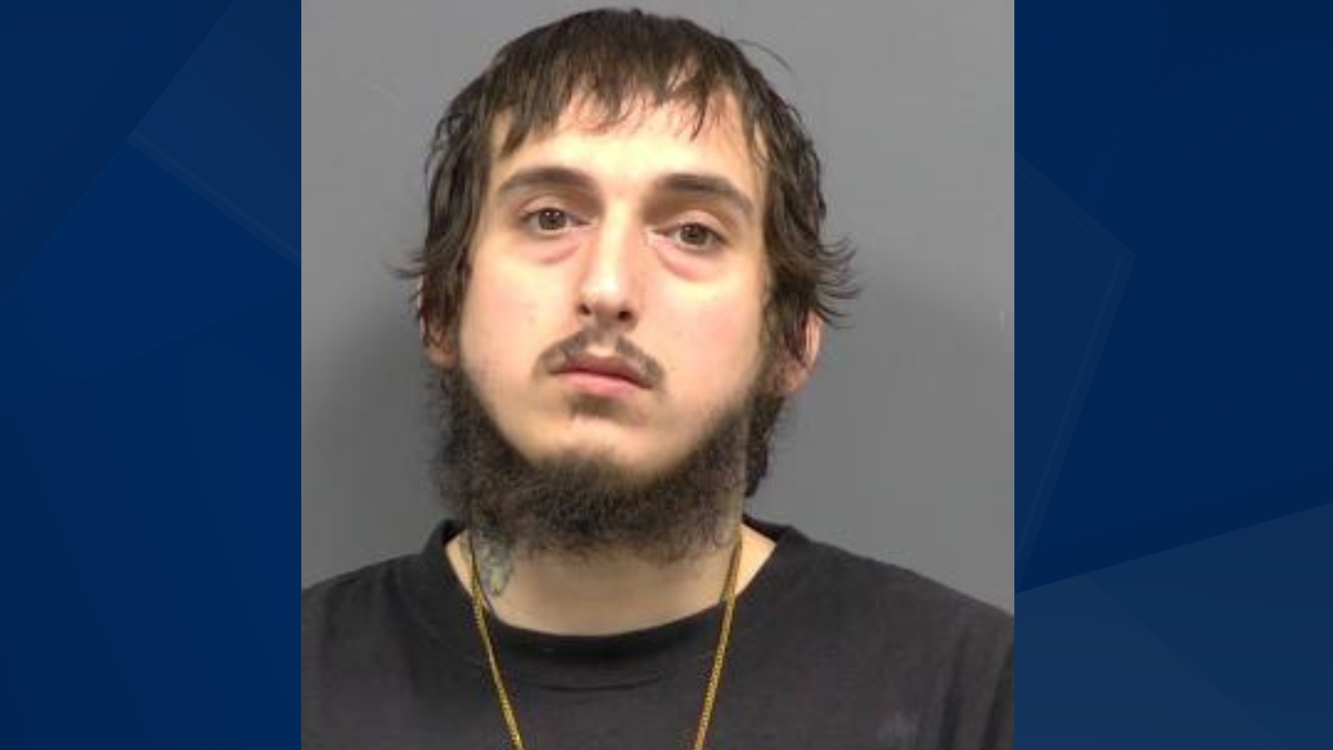 Lehigh Acres man wanted after being accused of violating probation on ...