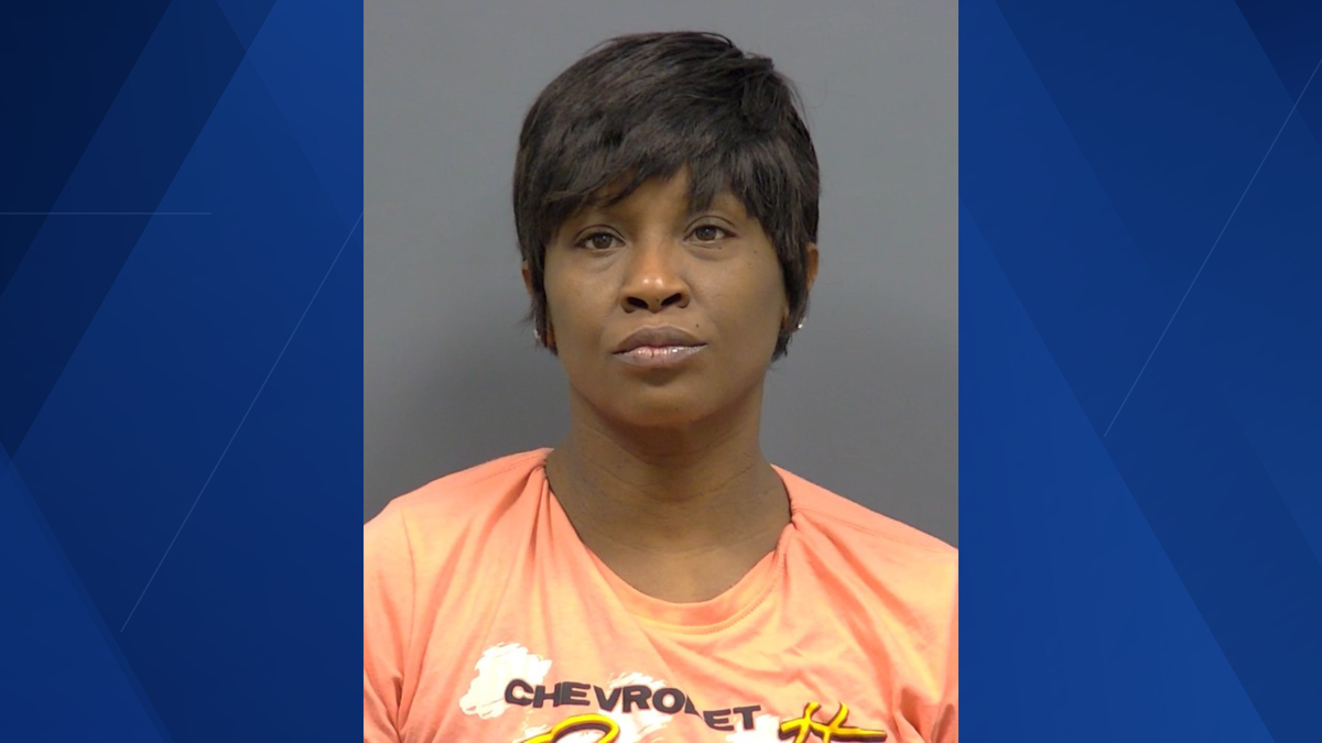 Woman wanted for violating probation on multiple theft charges
