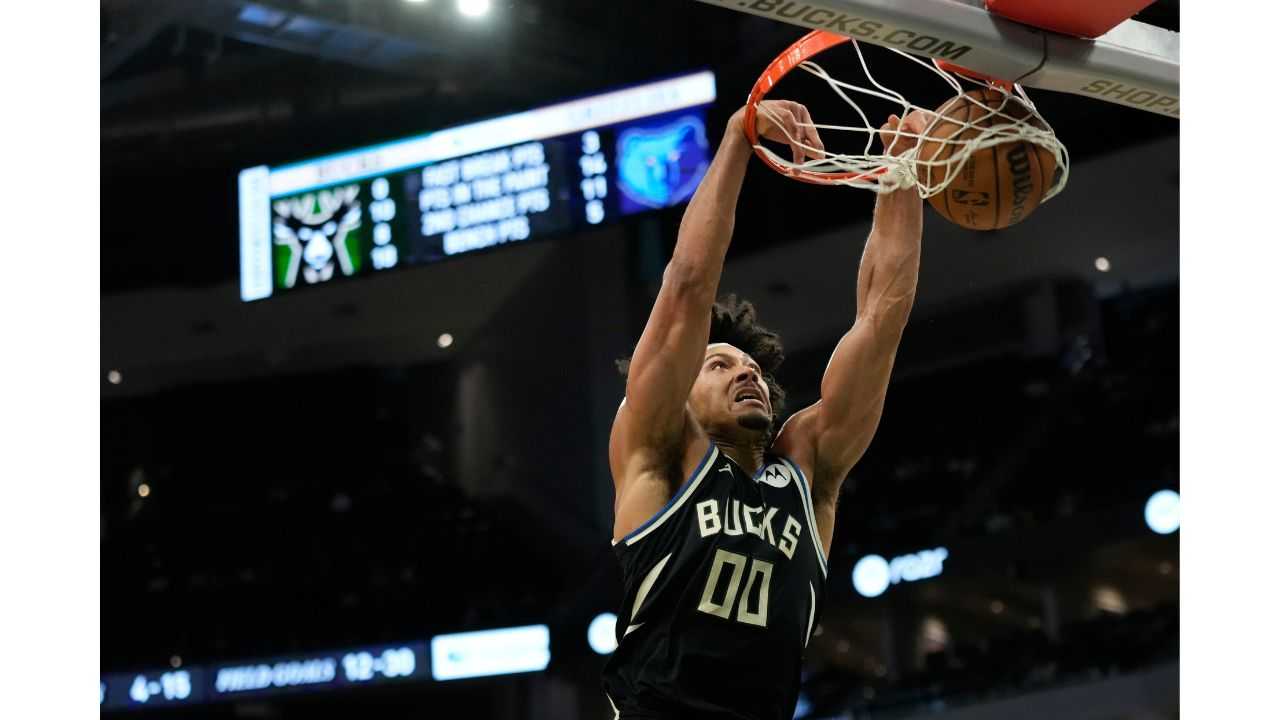 Bucks outlast Grizzlies 131-115