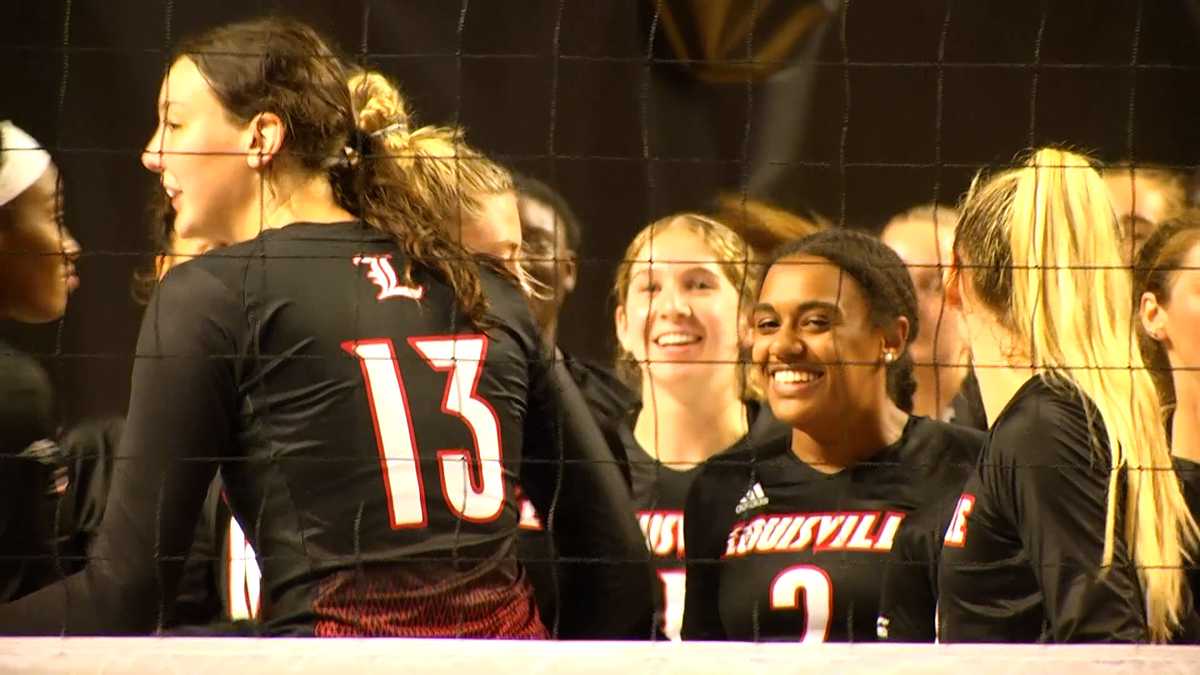 UofL volleyball wins top 25 matchup in Bowling Green