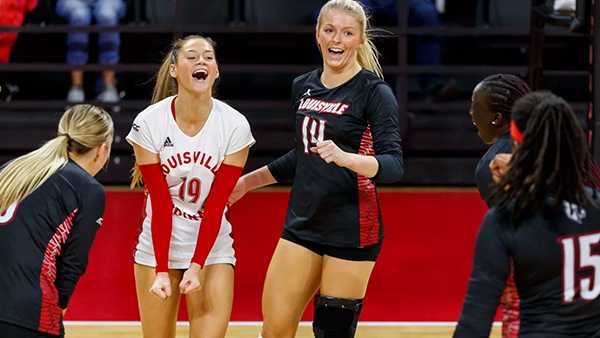 3 UofL volleyball players named to All-American teams