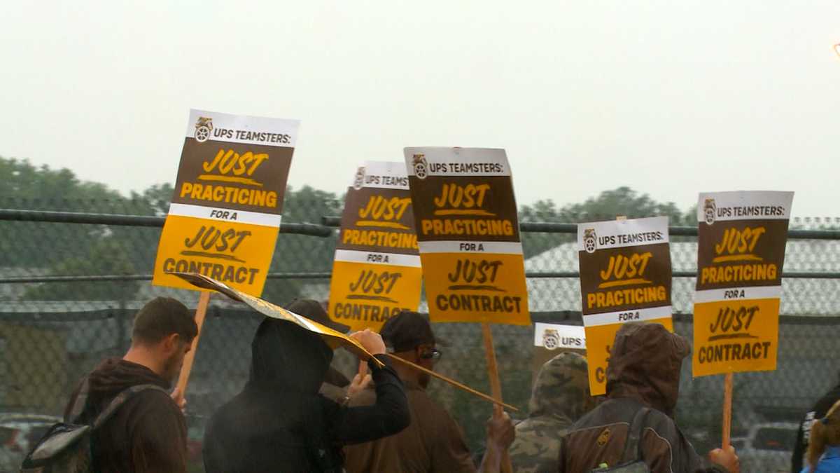 Iowa UPS workers are ready to strike