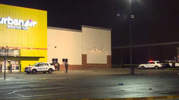 Police: 3 injured after shooting in parking lot of trampoline park in Oakley