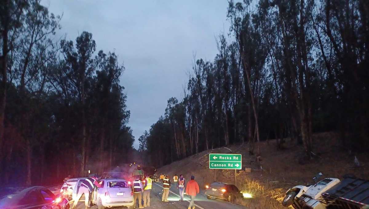 Highway 101 reponed near Rocks Road after multi-vehicle crash - KSBW