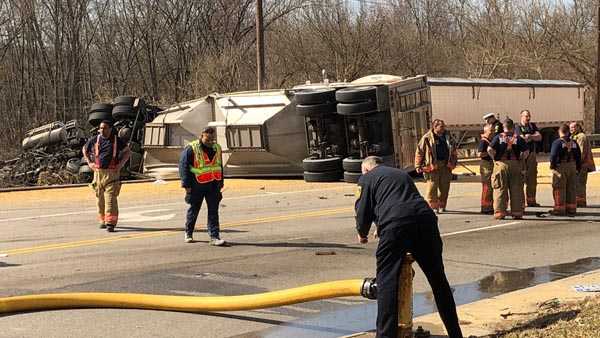 1 Dead, 2 Injured In Multivehicle Crash On Cincinnati's West Side