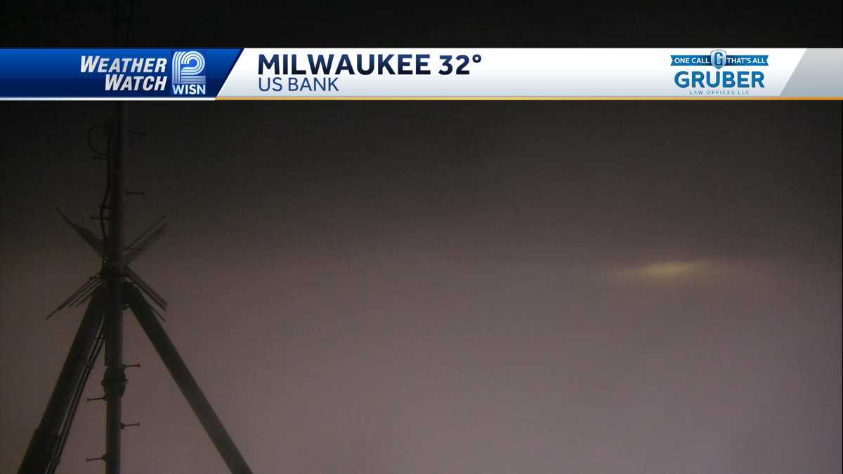 Dense fog advisory in effect until 10 a.m. for most of SE Wisconsin