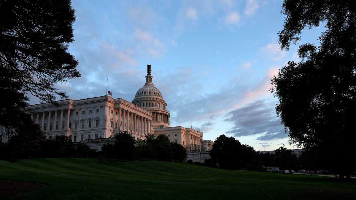 Senate Democrats Split on Budget Vote to Prevent Shutdown