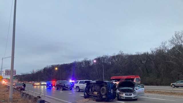 Woman dies in crash Wednesday on northbound US 71 near Bannister Road in KC