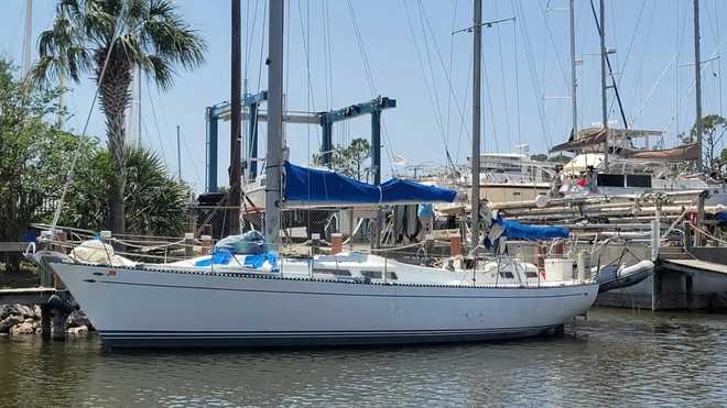 U.S. Coast Guard searches for boater last seen leaving Charlotte Harbor