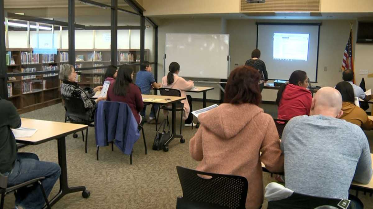 USCIS holds free citizenship workshop in Roseville