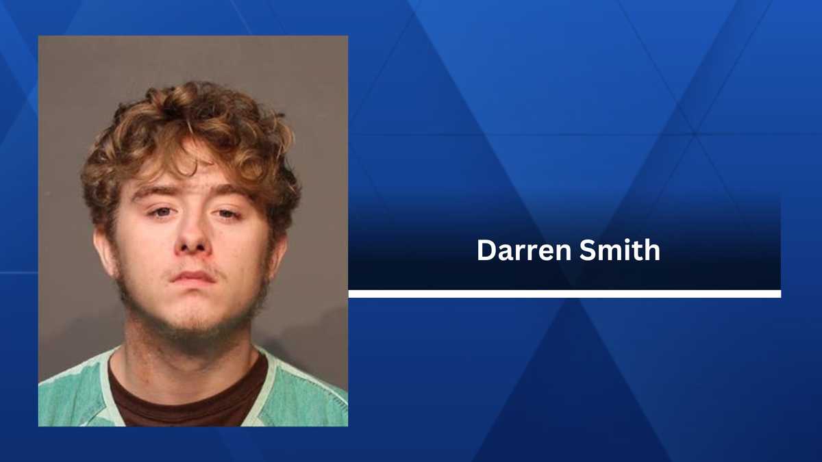 Des Moines police arrest Wanted Wednesday suspect wanted on theft and burglary charges