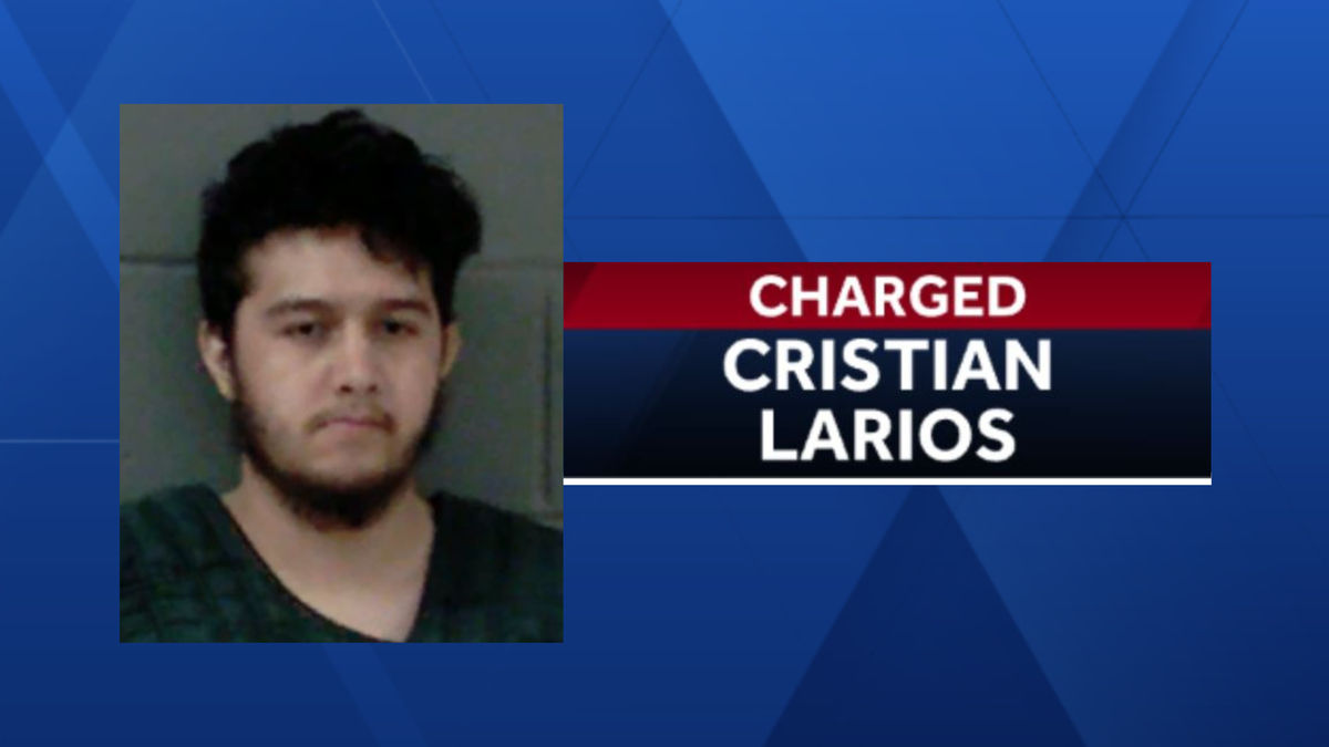 Iowa man charged with attempted murder after pulling a knife on law ...