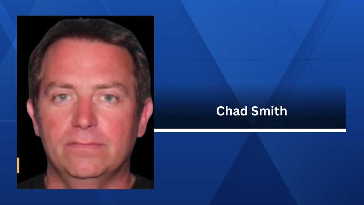 Des Moines police searching for Chad Smith, wanted for sex abuse - KCCI
