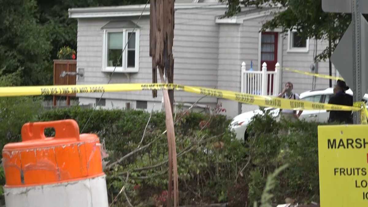 Man killed after crashing car into utility pole in Gloucester