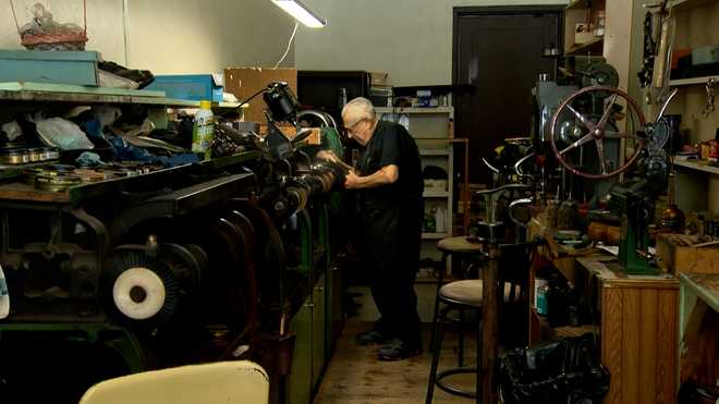 North Versailles shoe repair shop to close after six decades