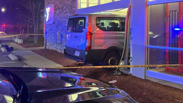 4 kids injured as van crashes into day care at Foxborough YMCA - Vimarsana News