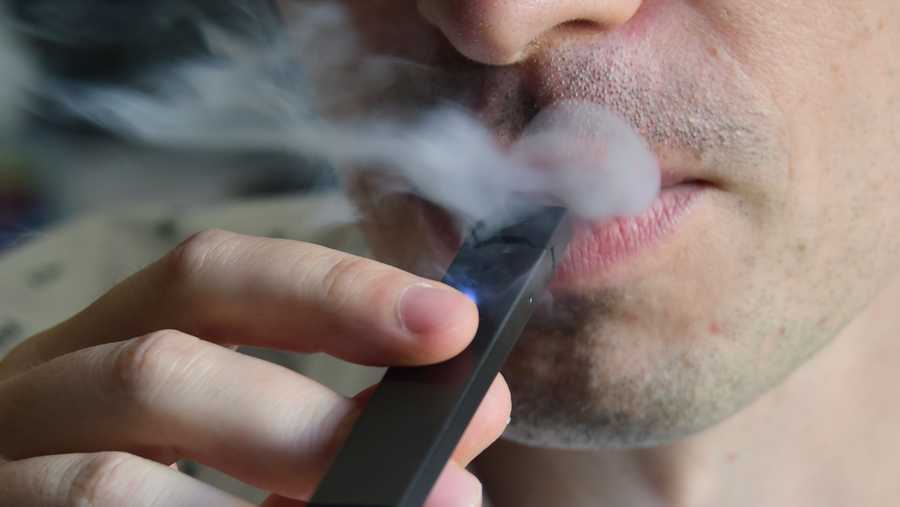 Government will propose banning flavors used in e cigarettes