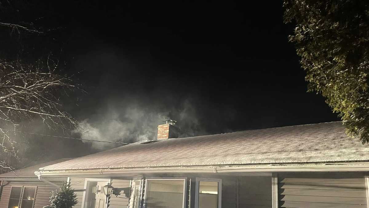 Nobody hurt after chimney fire breaks out at Vassalboro home