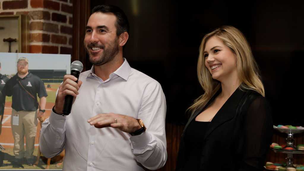 Houston Astros star Justin Verlander and Kate Upton donate his MLB  paychecks to COVID-19 relief - ABC News